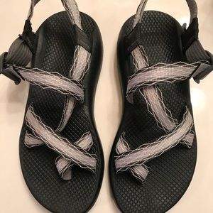 Black/White chacos